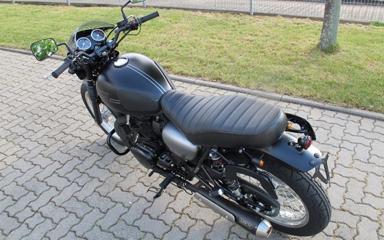 Umgebautes Motorrad Kawasaki W800 Street von Fahrzeuge Haupt GmbH - Bild 4 Umgebautes Motorrad Kawasaki W800 Street von Fahrzeuge Haupt GmbH - Bild 4