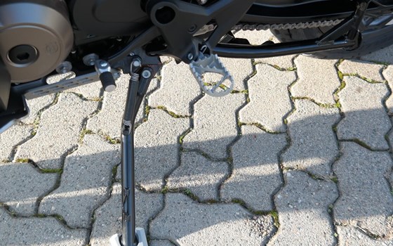 Umgebautes Motorrad Husqvarna Norden 901 von Fahrzeuge Haupt GmbH - Bild 7 Umgebautes Motorrad Husqvarna Norden 901 von Fahrzeuge Haupt GmbH - Bild 7
