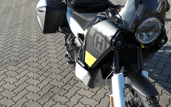 Umgebautes Motorrad Husqvarna Norden 901 von Fahrzeuge Haupt GmbH - Bild 1 Umgebautes Motorrad Husqvarna Norden 901 von Fahrzeuge Haupt GmbH - Bild 1