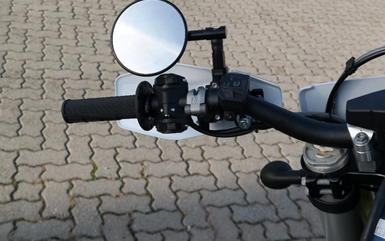 Umgebautes Motorrad Husqvarna FE 350 von Fahrzeuge Haupt GmbH - Bild 7 Umgebautes Motorrad Husqvarna FE 350 von Fahrzeuge Haupt GmbH - Bild 7