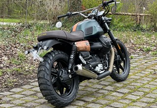 Moto Guzzi V7 II Stone