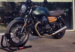 Moto Guzzi V7 II Stone