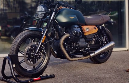 Moto Guzzi V7 II Stone Custom Bike
