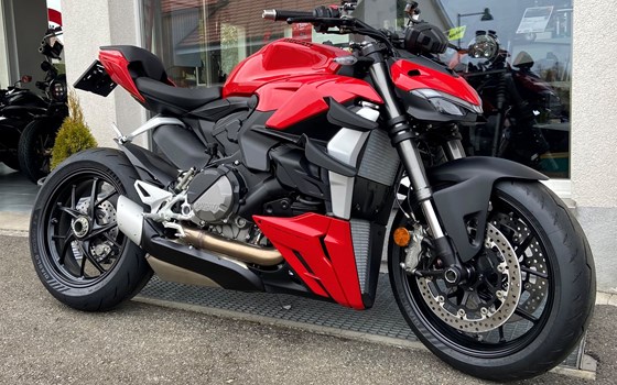 Umgebautes Motorrad Ducati Streetfighter V2 von Direct Performance - Bild 1