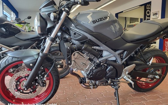 Umgebautes Motorrad Suzuki SV650 von Motorradtechnik Kranz GmbH - Bild 4 Umgebautes Motorrad Suzuki SV650 von Motorradtechnik Kranz GmbH - Bild 4