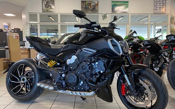 Umgebautes Motorrad Ducati Diavel V4 von Team Wahlers GmbH - Bild 1