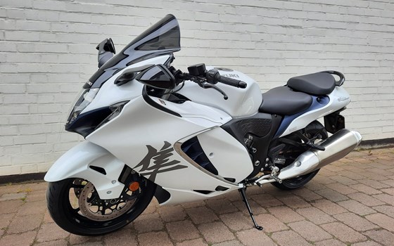 Umgebautes Motorrad Suzuki Hayabusa von D. Behre Motorräder & Service - Bild 2 Umgebautes Motorrad Suzuki Hayabusa von D. Behre Motorräder & Service - Bild 2