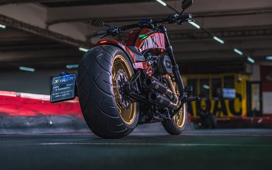 Umgebautes Motorrad Harley-Davidson Softail Breakout 114 FXBRS von X-Trem Custombikes - Bild 17 Umgebautes Motorrad Harley-Davidson Softail Breakout 114 FXBRS von X-Trem Custombikes - Bild 17
