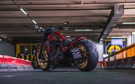 Umgebautes Motorrad Harley-Davidson Softail Breakout 114 FXBRS von X-Trem Custombikes - Bild 2 Umgebautes Motorrad Harley-Davidson Softail Breakout 114 FXBRS von X-Trem Custombikes - Bild 2