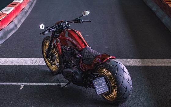 Umgebautes Motorrad Harley-Davidson Softail Breakout 114 FXBRS von X-Trem Custombikes - Bild 10 Umgebautes Motorrad Harley-Davidson Softail Breakout 114 FXBRS von X-Trem Custombikes - Bild 10
