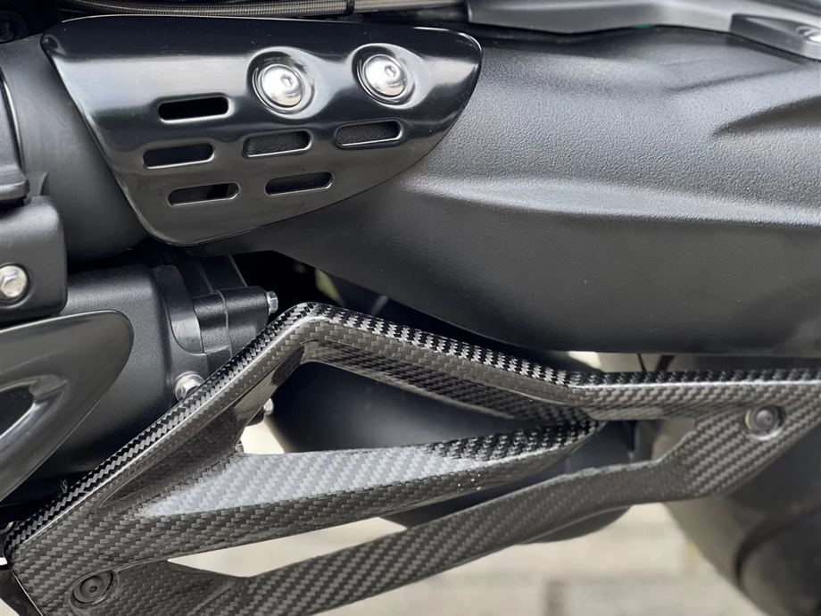 Umbgebautes Motorrad Triumph Rocket 3 R Bild 12: Umbgebautes Motorrad Triumph Rocket 3 R