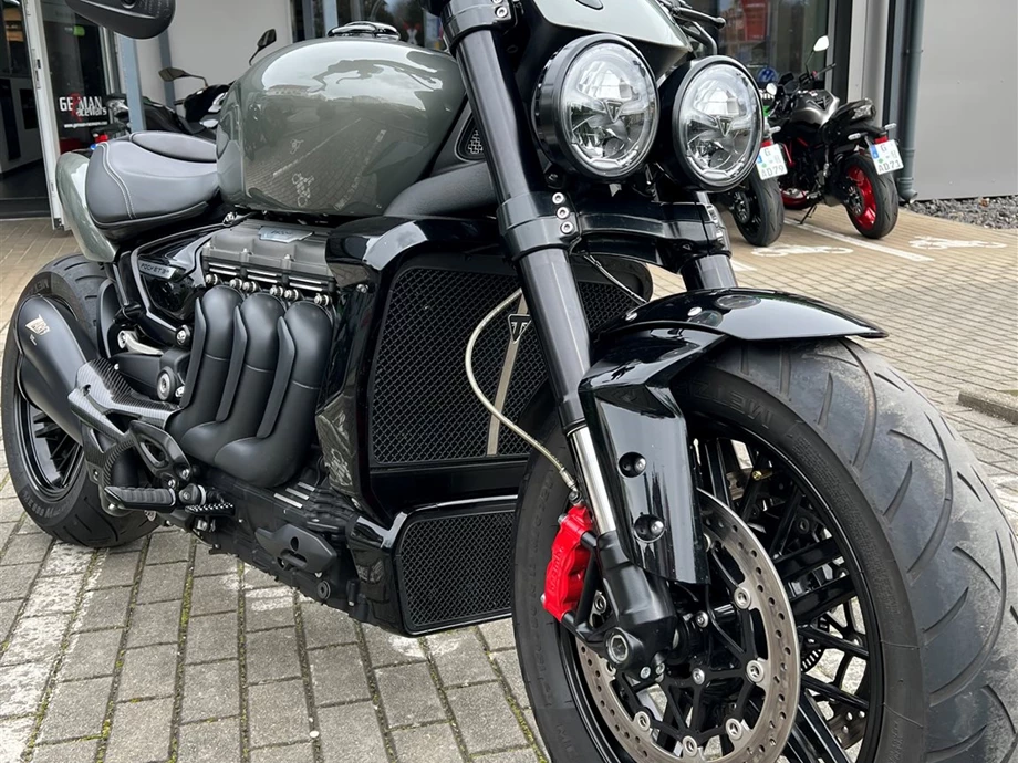 Umbgebautes Motorrad Triumph Rocket 3 R Bild 2: Umbgebautes Motorrad Triumph Rocket 3 R