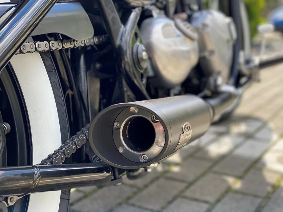 Umbgebautes Motorrad Triumph Bonneville Bobber Bild 9: Umbgebautes Motorrad Triumph Bonneville Bobber