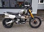 Umbgebautes Motorrad Triumph Scrambler 1200 XE