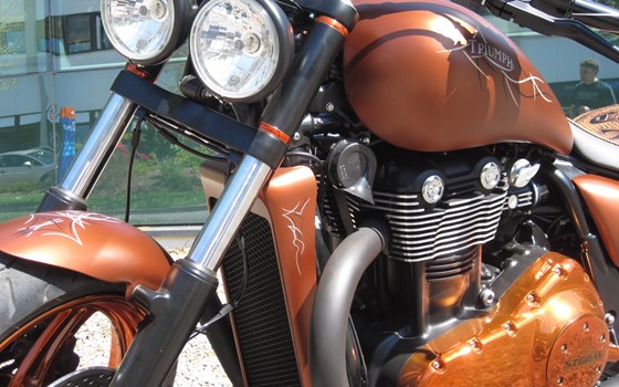 Umgebautes Motorrad Triumph Thunderbird Storm von Motorrad-Shop Kuhnert - Bild 10 Umgebautes Motorrad Triumph Thunderbird Storm von Motorrad-Shop Kuhnert - Bild 10