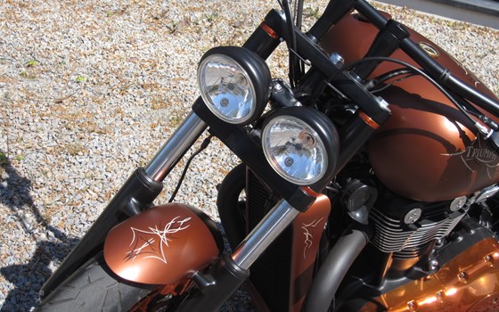 Umgebautes Motorrad Triumph Thunderbird Storm von Motorrad-Shop Kuhnert - Bild 9 Umgebautes Motorrad Triumph Thunderbird Storm von Motorrad-Shop Kuhnert - Bild 9