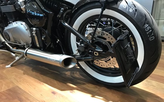 Umgebautes Motorrad Triumph Bonneville Bobber von Motorrad-Shop Kuhnert - Bild 5 Umgebautes Motorrad Triumph Bonneville Bobber von Motorrad-Shop Kuhnert - Bild 5