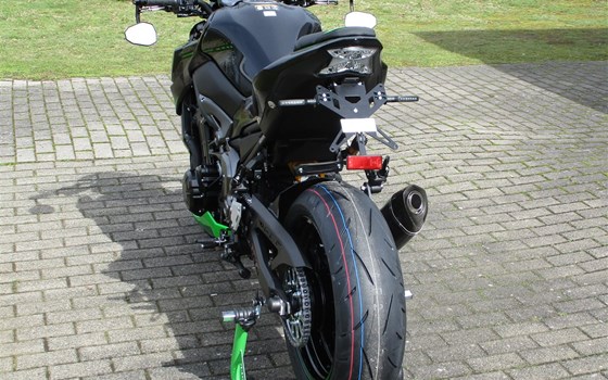 Umgebautes Motorrad Kawasaki Z900 SE von Motorrad Schäfers - Bild 3 Umgebautes Motorrad Kawasaki Z900 SE von Motorrad Schäfers - Bild 3