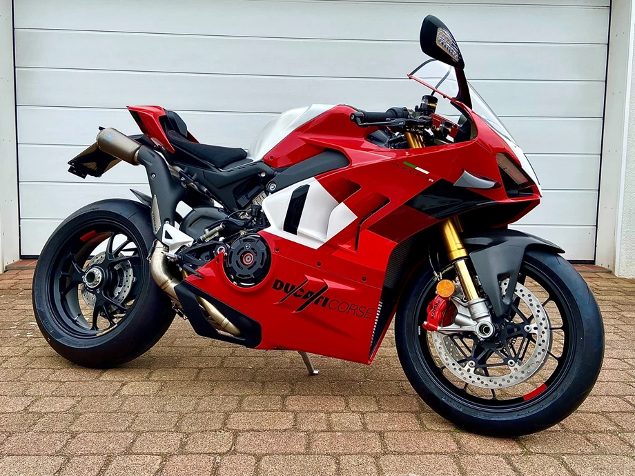 Rebuilt motorbike Ducati Panigale V4 R Bild 1: Rebuilt motorbike Ducati Panigale V4 R