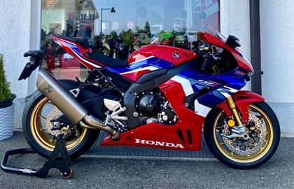 Honda CBR1000RR-R Fireblade SP Custom Bike Honda CBR1000RR-R Fireblade SP Custom Bike