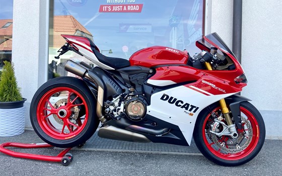 Umgebautes Motorrad Ducati 1299 Panigale R Final Edition von Direct Performance - Bild 1 Umgebautes Motorrad Ducati 1299 Panigale R Final Edition von Direct Performance - Bild 1