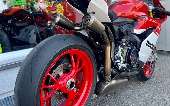 Umgebautes Motorrad Ducati 1299 Panigale R Final Edition von Direct Performance - Bild 12 Umgebautes Motorrad Ducati 1299 Panigale R Final Edition von Direct Performance - Bild 12