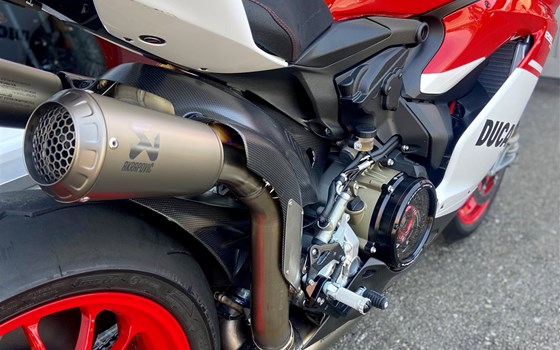 Umgebautes Motorrad Ducati 1299 Panigale R Final Edition von Direct Performance - Bild 7 Umgebautes Motorrad Ducati 1299 Panigale R Final Edition von Direct Performance - Bild 7