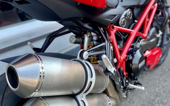 Umgebautes Motorrad Ducati Streetfighter 848 von Direct Performance - Bild 12 Umgebautes Motorrad Ducati Streetfighter 848 von Direct Performance - Bild 12