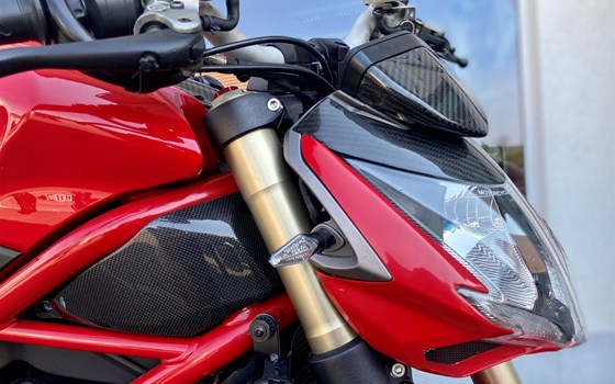 Umgebautes Motorrad Ducati Streetfighter 848 von Direct Performance - Bild 9 Umgebautes Motorrad Ducati Streetfighter 848 von Direct Performance - Bild 9