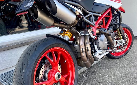 Umgebautes Motorrad Ducati Hypermotard 950 SP von Direct Performance - Bild 3