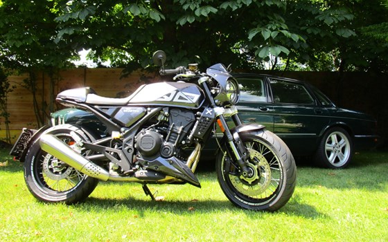 Umgebautes Motorrad Brixton Crossfire 500 von GSN Motorraeder - Bild 10 Umgebautes Motorrad Brixton Crossfire 500 von GSN Motorraeder - Bild 10