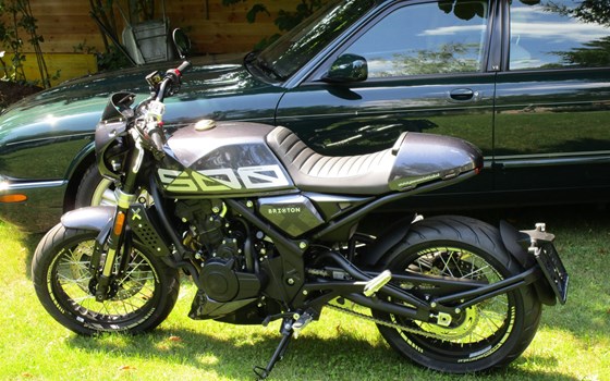Umgebautes Motorrad Brixton Crossfire 500 von GSN Motorraeder - Bild 4 Umgebautes Motorrad Brixton Crossfire 500 von GSN Motorraeder - Bild 4