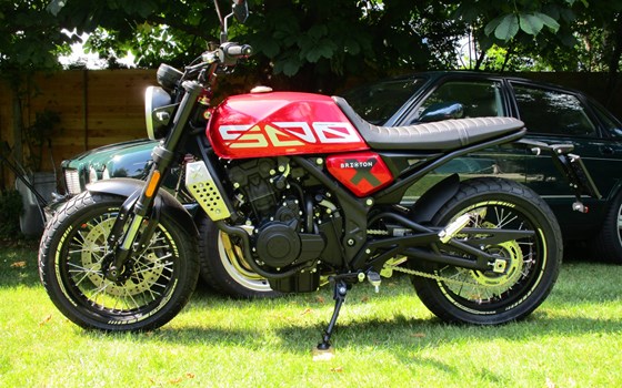 Umgebautes Motorrad Brixton Crossfire 500 X von GSN Motorraeder - Bild 1 Umgebautes Motorrad Brixton Crossfire 500 X von GSN Motorraeder - Bild 1