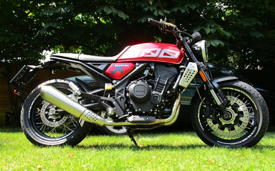 Umgebautes Motorrad Brixton Crossfire 500 X von GSN Motorraeder - Bild 6 Umgebautes Motorrad Brixton Crossfire 500 X von GSN Motorraeder - Bild 6