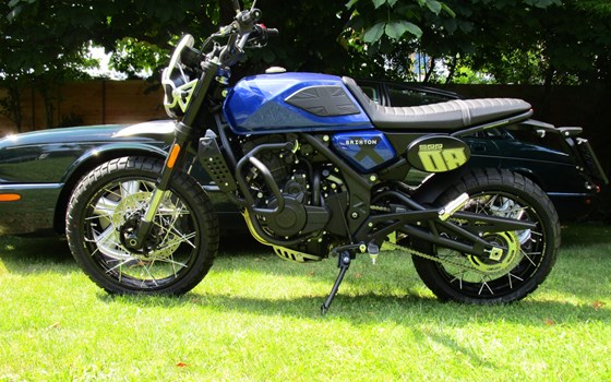 Umgebautes Motorrad Brixton Crossfire 500XC von GSN Motorraeder - Bild 2 Umgebautes Motorrad Brixton Crossfire 500XC von GSN Motorraeder - Bild 2