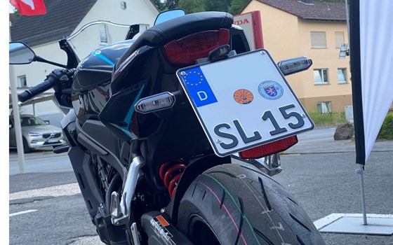 Umgebautes Motorrad Honda CBR650R von GEDE Techn. Handel GmbH - Bild 3