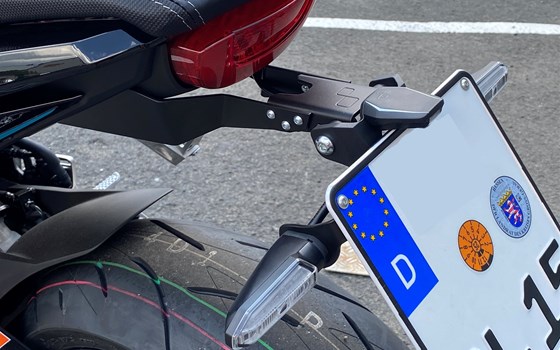 Umgebautes Motorrad Honda CBR650R von GEDE Techn. Handel GmbH - Bild 4