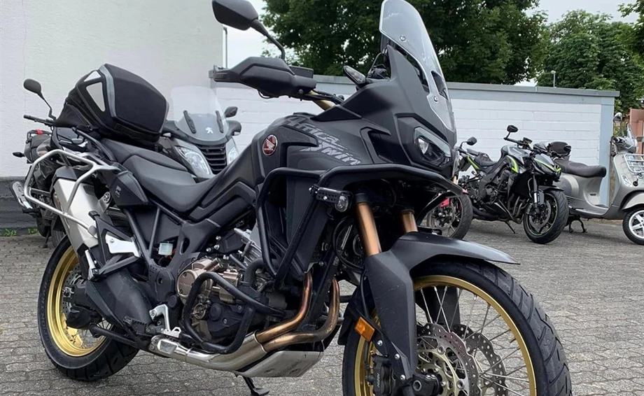 Umbgebautes Motorrad Honda CRF1000L Africa Twin DCT Bild 1: Umbgebautes Motorrad Honda CRF1000L Africa Twin DCT