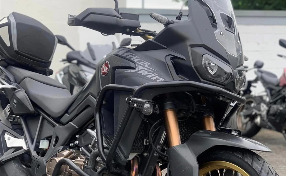 Umbgebautes Motorrad Honda CRF1000L Africa Twin DCT Bild 6: Umbgebautes Motorrad Honda CRF1000L Africa Twin DCT