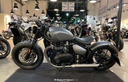Triumph Bonneville Bobber Custom Bike Triumph Bonneville Bobber Custom Bike
