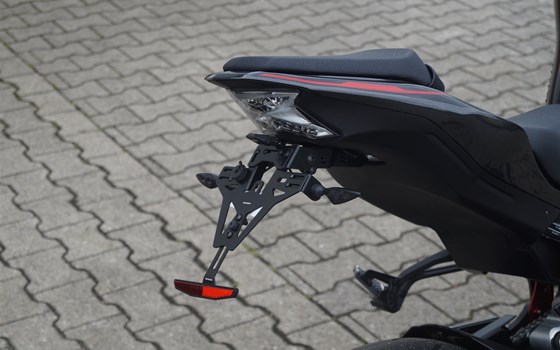 Umgebautes Motorrad Kawasaki Z900 von Rolf Berentelg GmbH & Co.KG - Bild 6 Umgebautes Motorrad Kawasaki Z900 von Rolf Berentelg GmbH & Co.KG - Bild 6