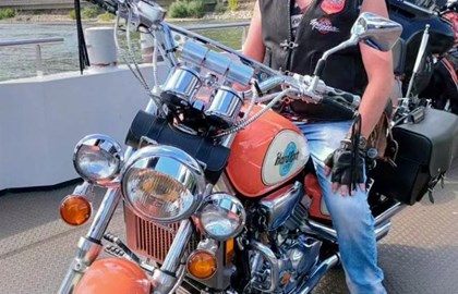 Honda VF 750 C Magna Custom Bike