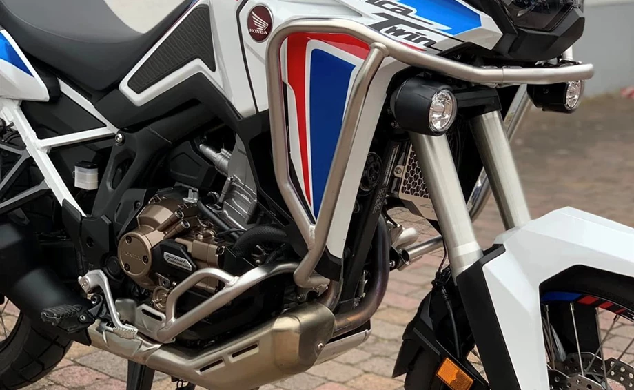 Rebuilt motorbike Honda CRF1100L Africa Twin Bild 3: Rebuilt motorbike Honda CRF1100L Africa Twin