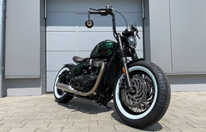 Triumph Bonneville Bobber Custom Bike Triumph Bonneville Bobber Custom Bike