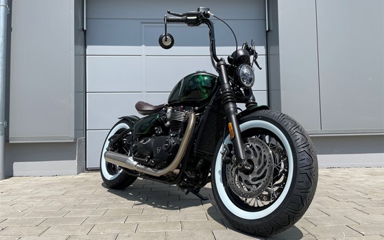 Umgebautes Motorrad Triumph Bonneville Bobber von Warm Up Zweiradtechnik GmbH - Bild 1 Umgebautes Motorrad Triumph Bonneville Bobber von Warm Up Zweiradtechnik GmbH - Bild 1