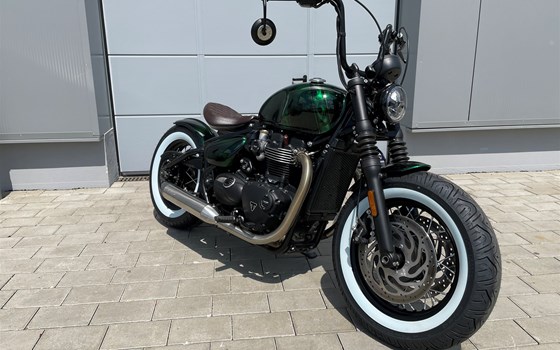 Umgebautes Motorrad Triumph Bonneville Bobber von Warm Up Zweiradtechnik GmbH - Bild 2 Umgebautes Motorrad Triumph Bonneville Bobber von Warm Up Zweiradtechnik GmbH - Bild 2