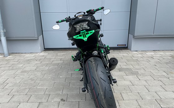 Umgebautes Motorrad Kawasaki Z900 von Warm Up Zweiradtechnik GmbH - Bild 13 Umgebautes Motorrad Kawasaki Z900 von Warm Up Zweiradtechnik GmbH - Bild 13