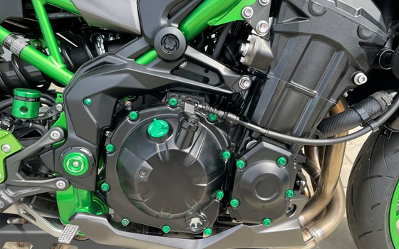 Umgebautes Motorrad Kawasaki Z900 von Warm Up Zweiradtechnik GmbH - Bild 23 Umgebautes Motorrad Kawasaki Z900 von Warm Up Zweiradtechnik GmbH - Bild 23