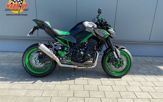 Umgebautes Motorrad Kawasaki Z900 von Warm Up Zweiradtechnik GmbH - Bild 1 Umgebautes Motorrad Kawasaki Z900 von Warm Up Zweiradtechnik GmbH - Bild 1