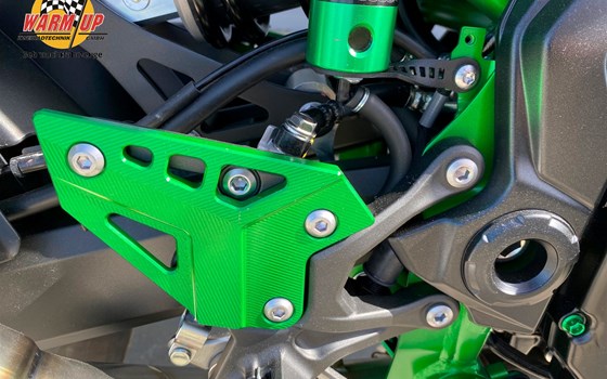 Umgebautes Motorrad Kawasaki Z900 von Warm Up Zweiradtechnik GmbH - Bild 11 Umgebautes Motorrad Kawasaki Z900 von Warm Up Zweiradtechnik GmbH - Bild 11